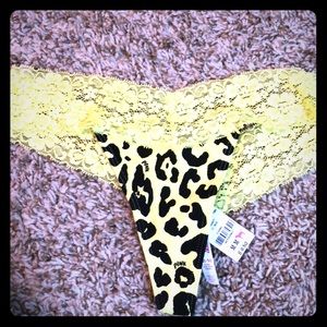 Extra low rise thong